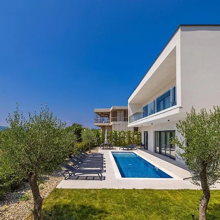 Jana With Private Pool Villa *