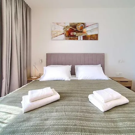 Villa Jana With Private Pool Linardici