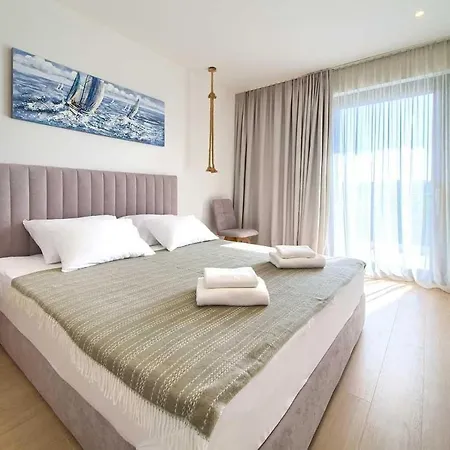 Villa Jana With Private Pool Linardici