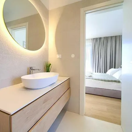 Jana With Private Pool * Linardici