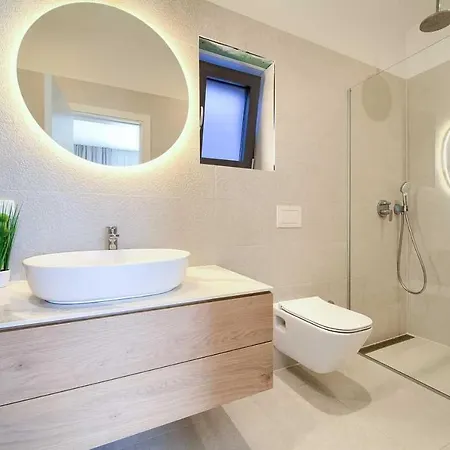 Villa Jana With Private Pool Linardici