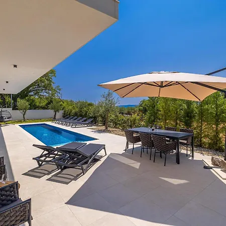 Jana With Private Pool *