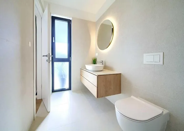 Jana With Private Pool Villa